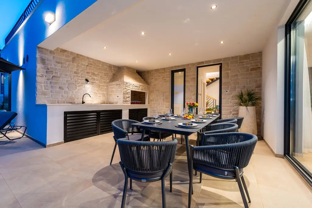 Contemporary Villa Retreat with Pool in Vodice