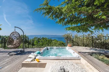 Seaside Villa Retreat with Pool in Jesenice