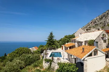 Seaside Villa Retreat with Pool in Jesenice