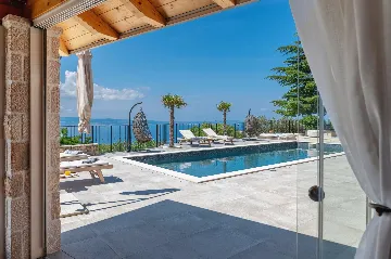 Seaside Villa Retreat with Pool in Jesenice