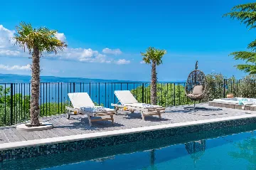 Seaside Villa Retreat with Pool in Jesenice