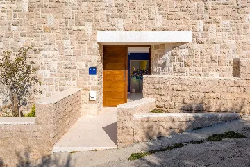 Exclusive 5-Bedroom Villa with Pool in Brela