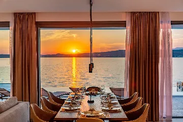 Contemporary Seaside Villa with Pool, Novigrad