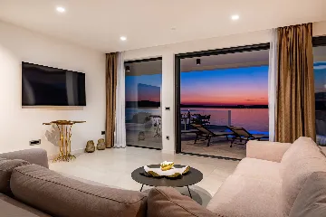 Contemporary Seaside Villa with Pool, Novigrad