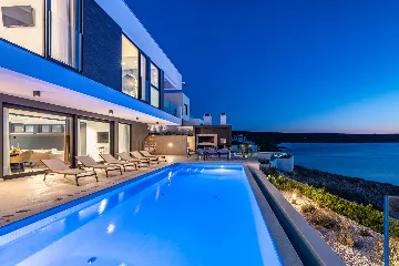 Contemporary Seaside Villa with Pool, Novigrad