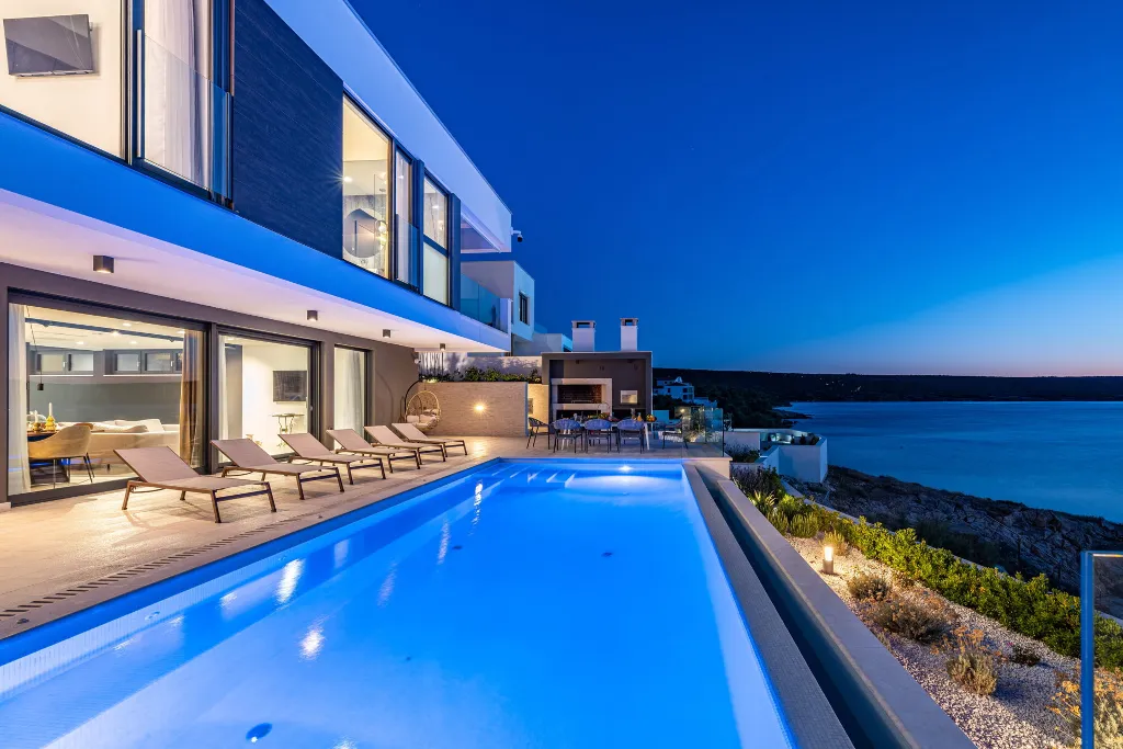 Contemporary Seaside Villa with Pool, Novigrad
