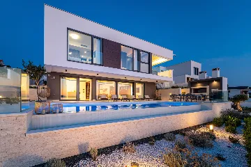 Contemporary Seaside Villa with Pool, Novigrad