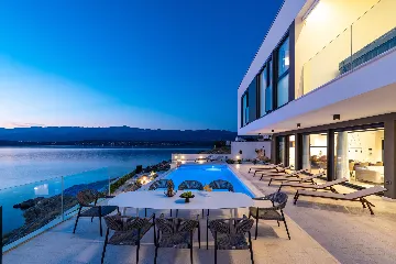 Contemporary Seaside Villa with Pool, Novigrad