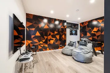 Contemporary Seaside Villa with Pool, Novigrad