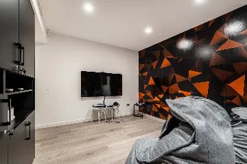 Contemporary Seaside Villa with Pool, Novigrad