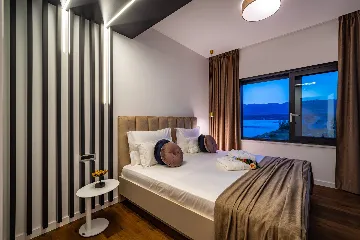 Contemporary Seaside Villa with Pool, Novigrad