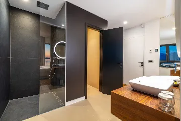 Contemporary Seaside Villa with Pool, Novigrad