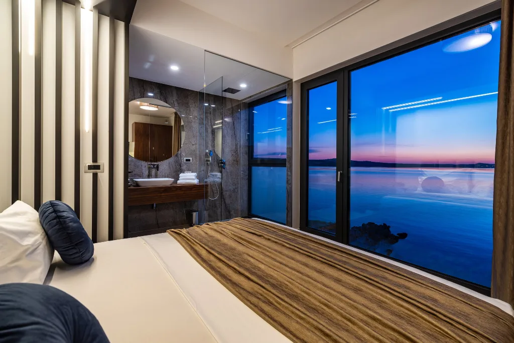 Contemporary Seaside Villa with Pool, Novigrad