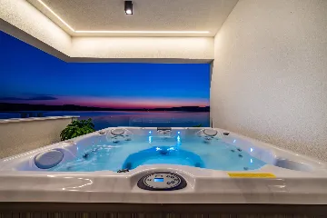 Contemporary Seaside Villa with Pool, Novigrad