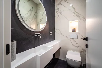 Contemporary Seaside Villa with Pool, Novigrad