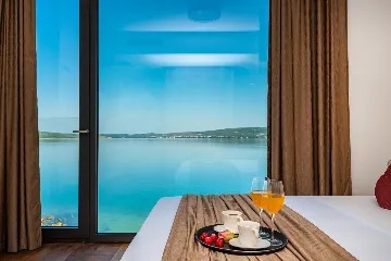 Contemporary Seaside Villa with Pool, Novigrad