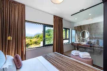 Contemporary Seaside Villa with Pool, Novigrad