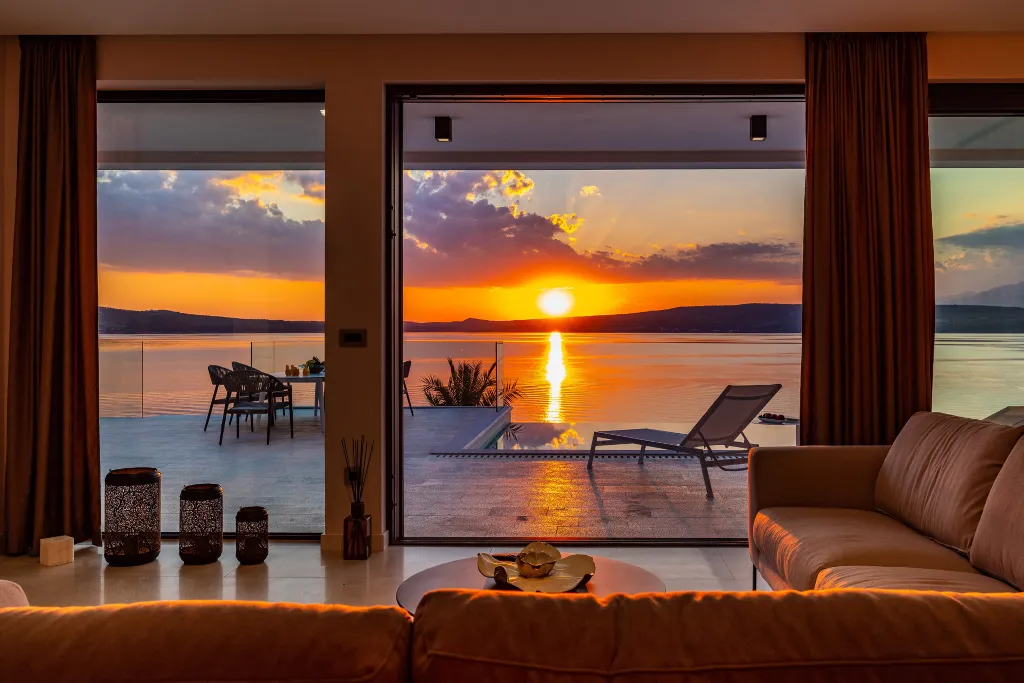 Contemporary Seaside Villa with Pool, Novigrad