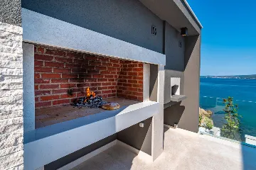 Contemporary Seaside Villa with Pool, Novigrad