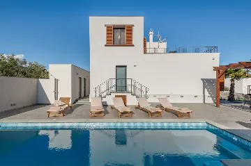 Modern Villa with Heated Pool in Trogir