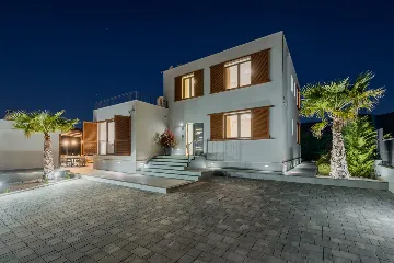 Modern Villa with Heated Pool in Trogir