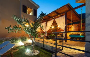 Family Villa with Pool in Kaštel Sućurac