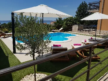 Family Villa with Pool in Kaštel Sućurac