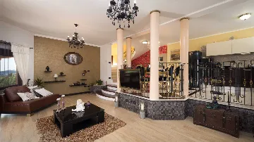 Modern Family Villa with Pool in Šibenik