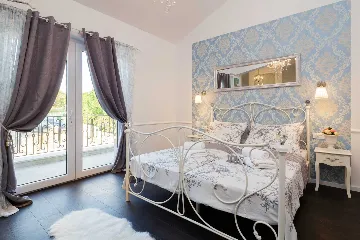 Modern Family Villa with Pool in Šibenik