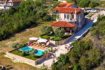 Modern Family Villa with Pool in Šibenik