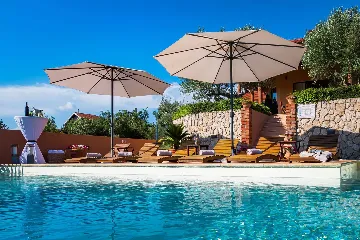 Modern Family Villa with Pool in Šibenik