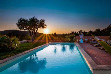 Modern Family Villa with Pool in Šibenik