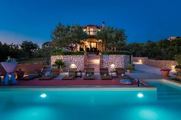 Modern Family Villa with Pool in Šibenik