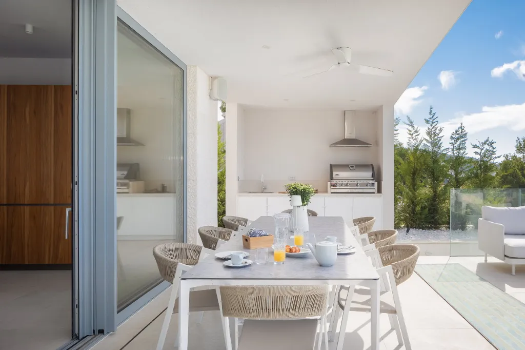 Five-Bedroom Villa with Heated Pool in Primošten