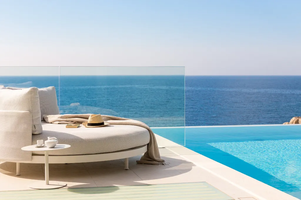 Five-Bedroom Villa with Heated Pool in Primošten