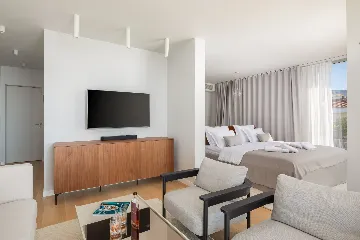 Five-Bedroom Villa with Heated Pool in Primošten