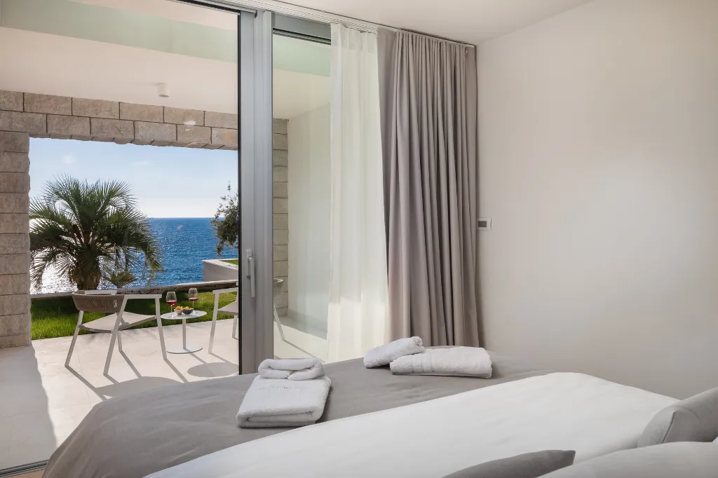 Five-Bedroom Villa with Heated Pool in Primošten