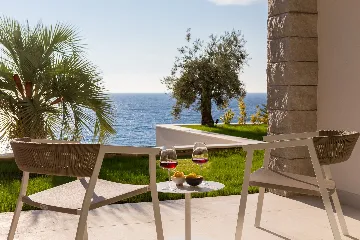 Five-Bedroom Villa with Heated Pool in Primošten