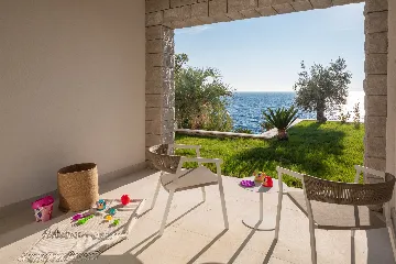 Five-Bedroom Villa with Heated Pool in Primošten