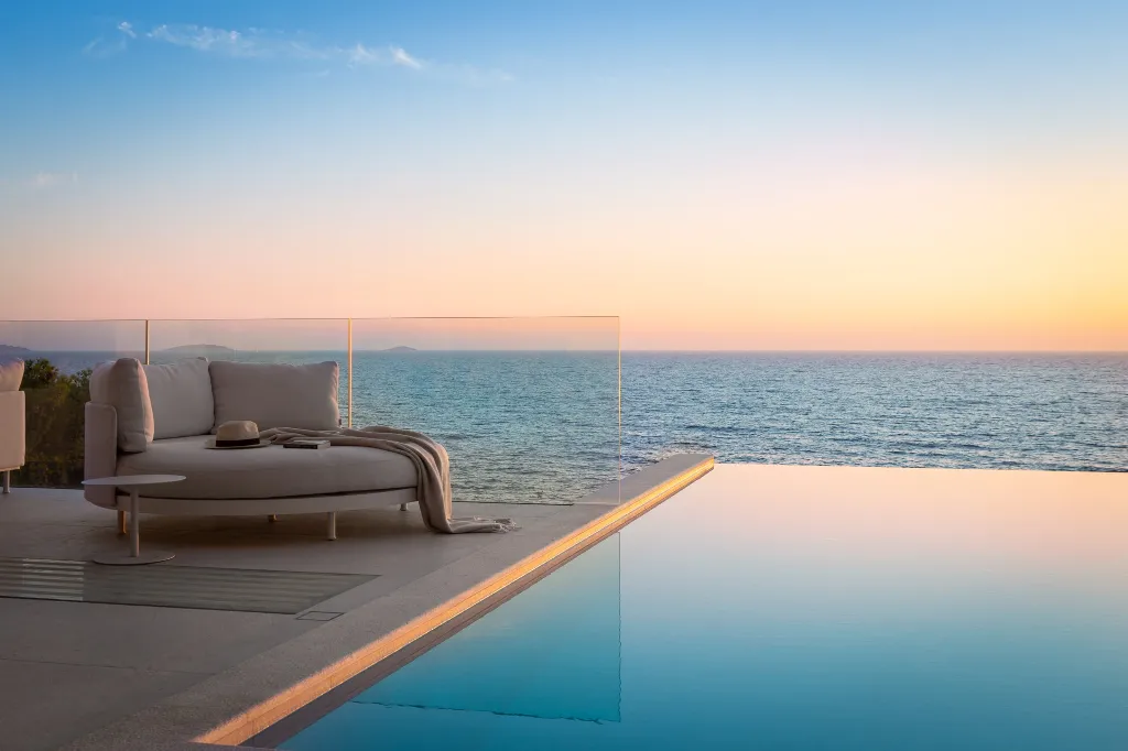 Five-Bedroom Villa with Heated Pool in Primošten