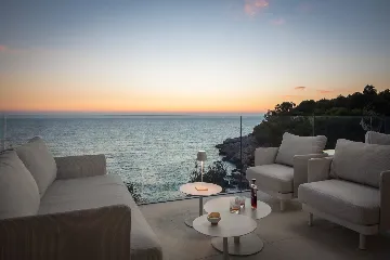 Five-Bedroom Villa with Heated Pool in Primošten