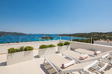 Contemporary Villa with Infinity Pool in Jezera