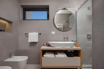 Contemporary Villa with Infinity Pool in Jezera