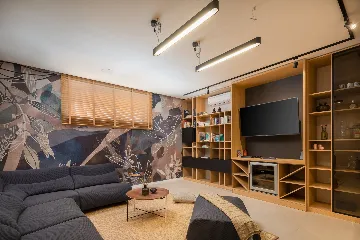 Contemporary Villa with Infinity Pool in Jezera