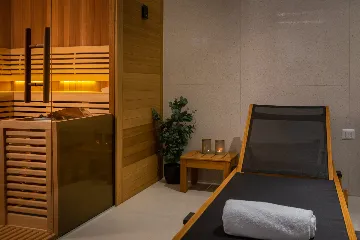 Contemporary Villa with Infinity Pool in Jezera