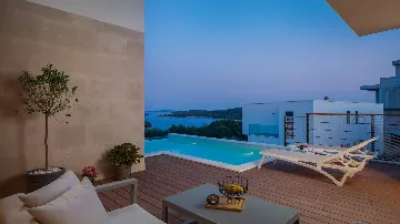 Contemporary Villa with Infinity Pool in Jezera
