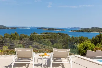 Modern Seaside Villa with Pool in Jezera