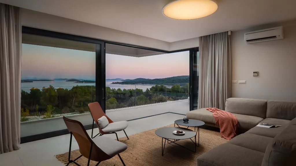 Modern Seaside Villa with Pool in Jezera