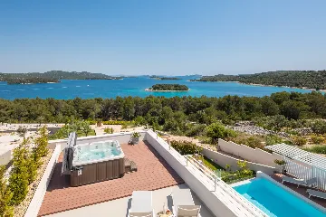 Contemporary Villa Complex With Pools, Jezera