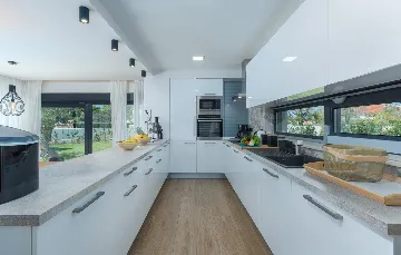 Spacious Family Villa with Pool in Poreč